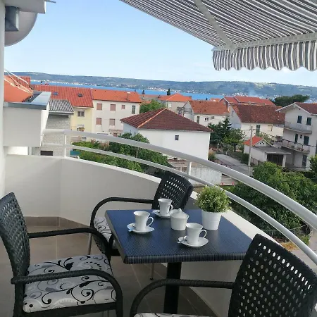 Kalea Apartman *